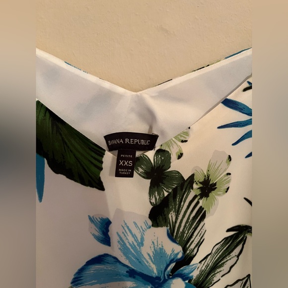 Banana Republic camisole - Picture 3 of 5